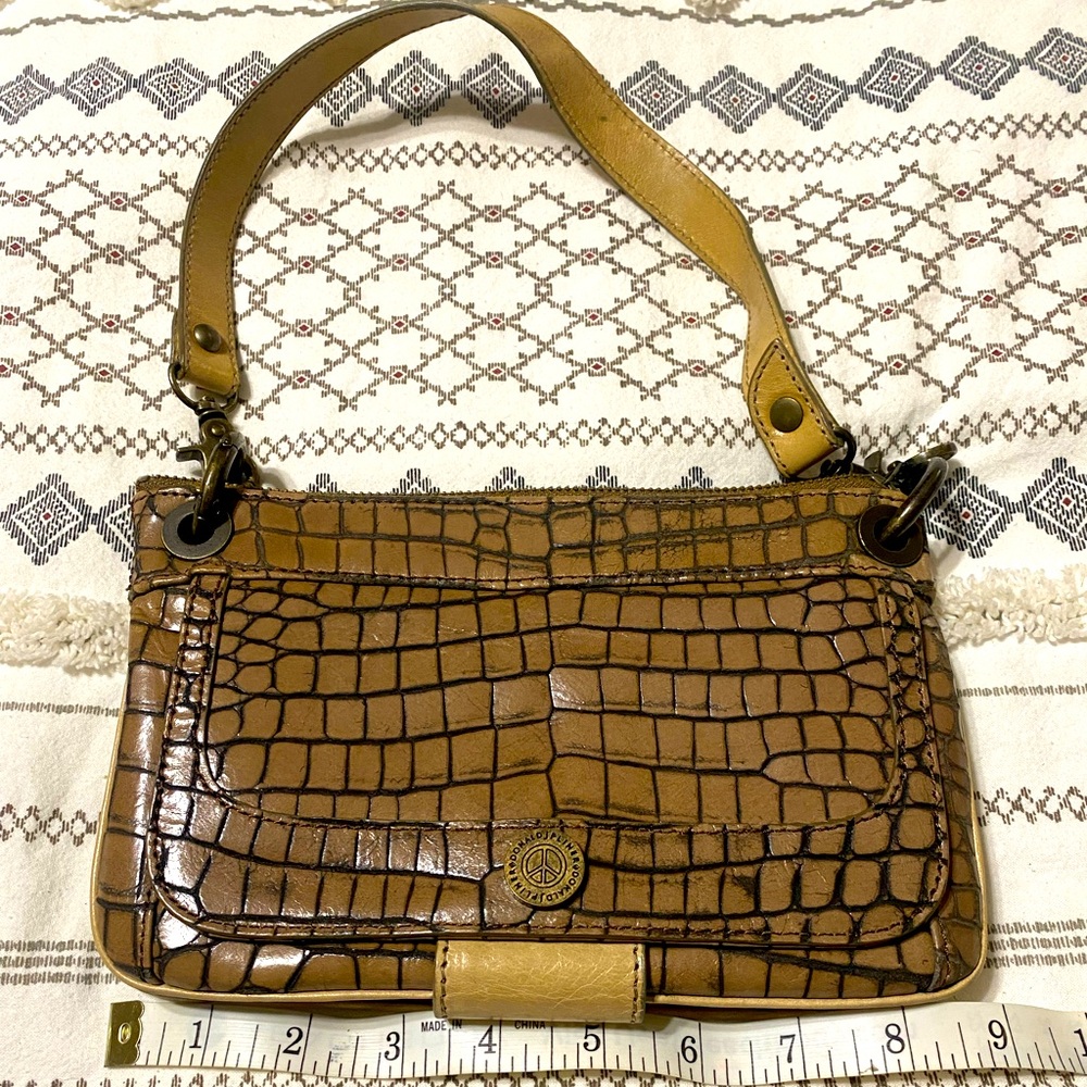 Donald J Pilner clutch shoulder mini bag. Tan crocodile print purse. Leather.